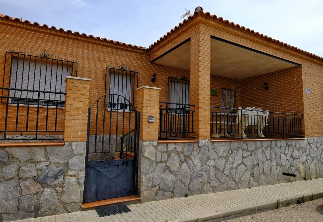 Villa Pozo Hondo Villamuelas Exterior foto